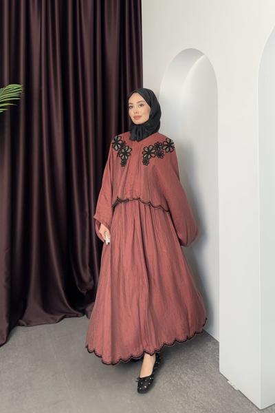 Çiçek İşlemeli Takım Mercan