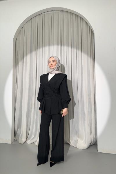 Gofre Çizgili Takım Siyah